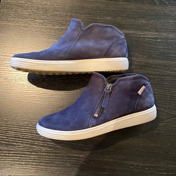 Ecco Shoes - Ecco navy soft brushed suede ankle sneakers zip up size 5 great condition!!